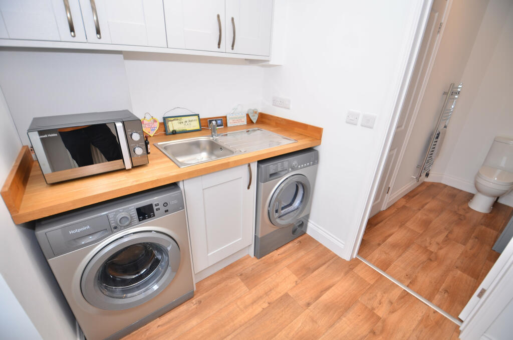 Additional image 8 of Manningtree, CO11