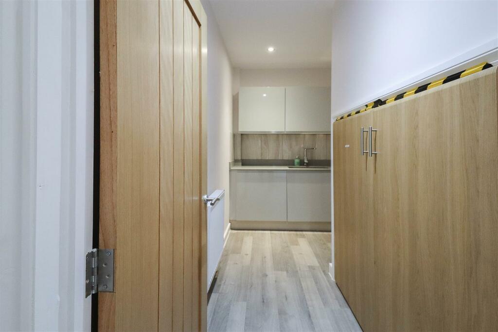 Additional image 5 of Tipps Cross Lane, Hook End, Brentwood