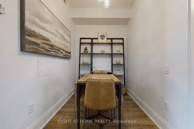 Additional image 18 of 30 Roehampton Ave Unit 1506