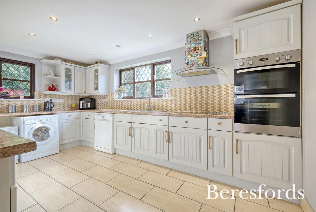 Additional image 4 of Fox Hatch, Kelvedon Hatch, CM15