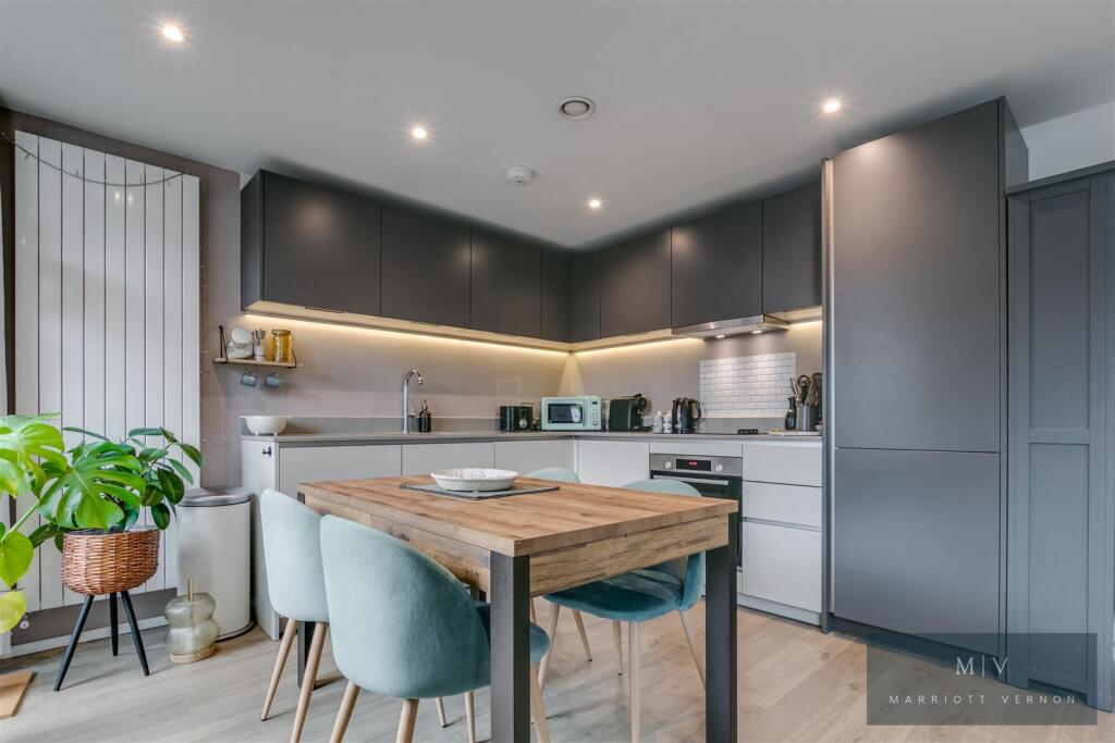 Additional image 14 of Lismore Road, South Croydon
