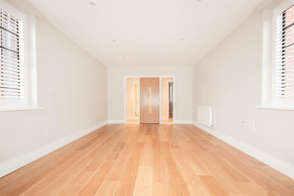 Additional image 8 of The Galleries, Warley, Brentwood