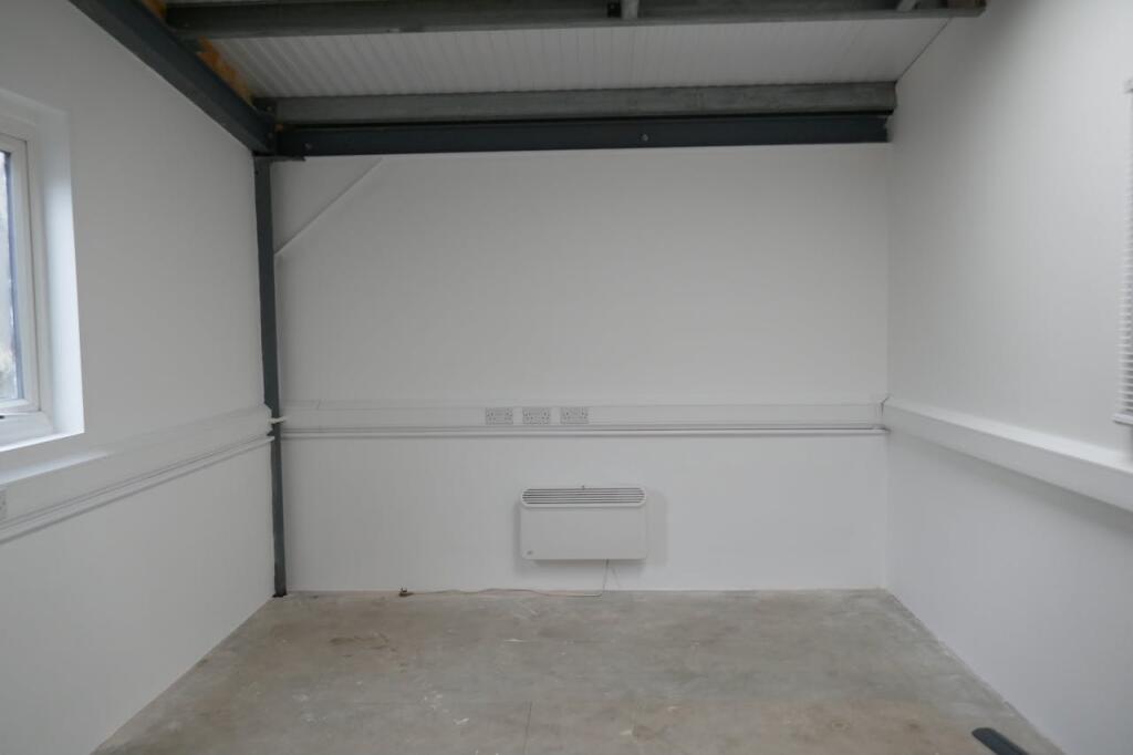 Additional image 8 of 7 Crumps Farm, Crumps Farm, West Road, Sawbridgeworth, CM21 0LJ