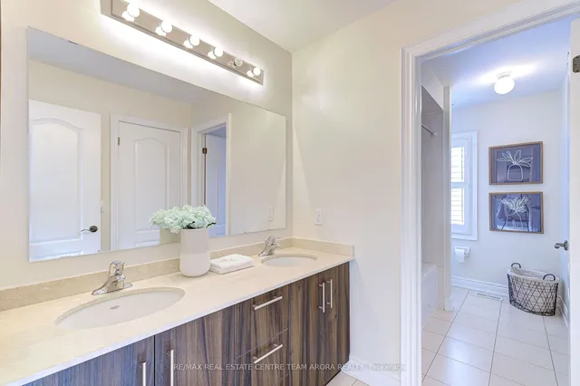 Additional image 26 of 29 Ladbrook Cres