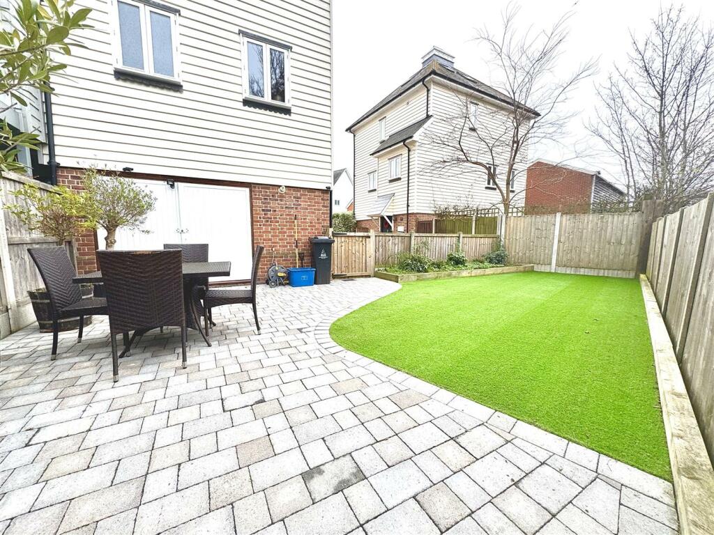 Additional image 20 of Coronation Road, Burnham-on-Crouch