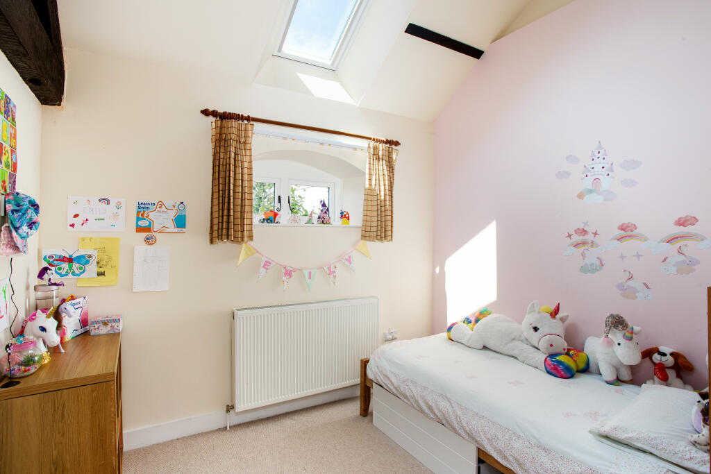 Additional image 15 of Pilgrims Lane, Caterham, CR3