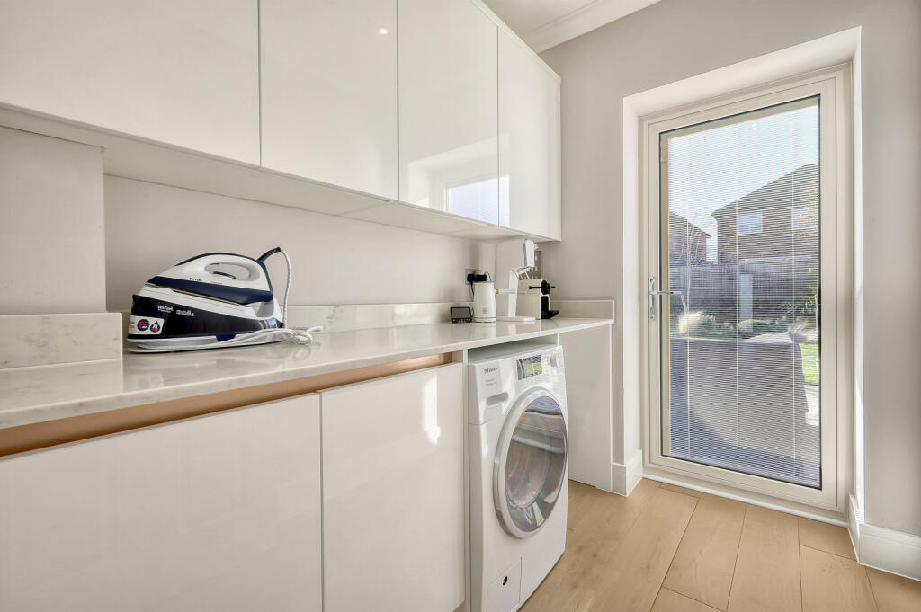 Additional image 15 of Little Ridings Lane, Ingatestone, CM4