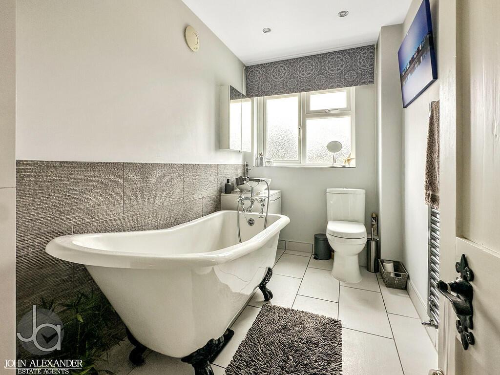 Additional image 7 of Colchester Road, West Bergholt