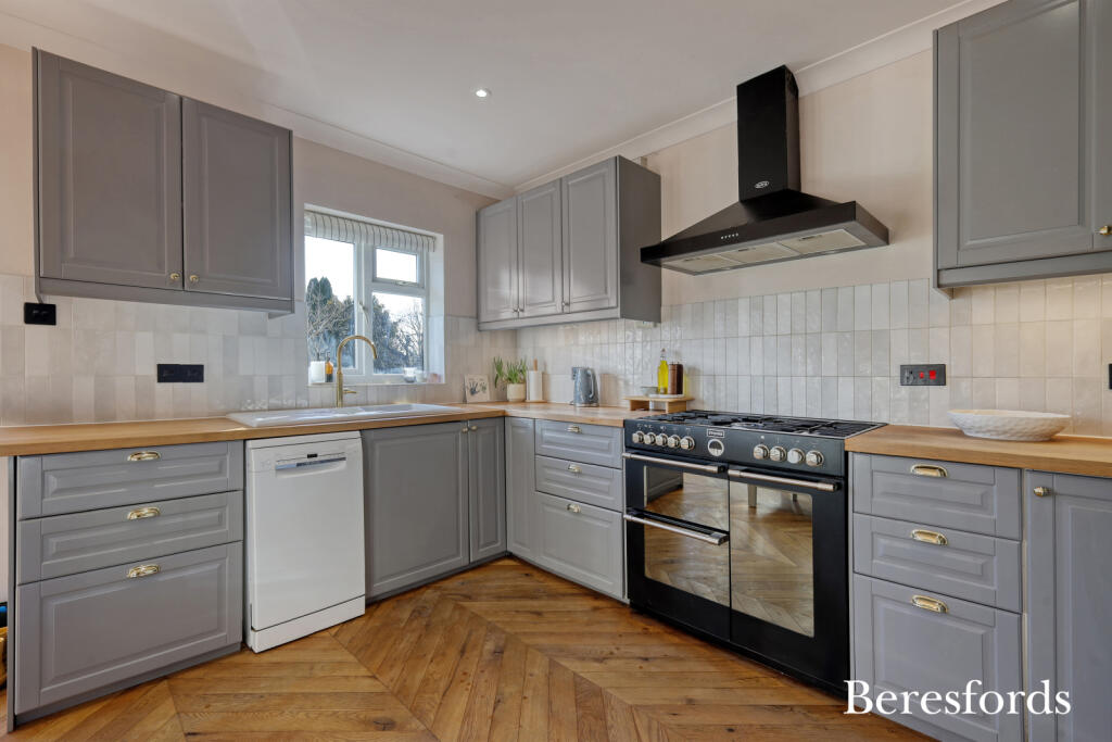 Additional image 2 of Bank End, Maldon Road, CM4