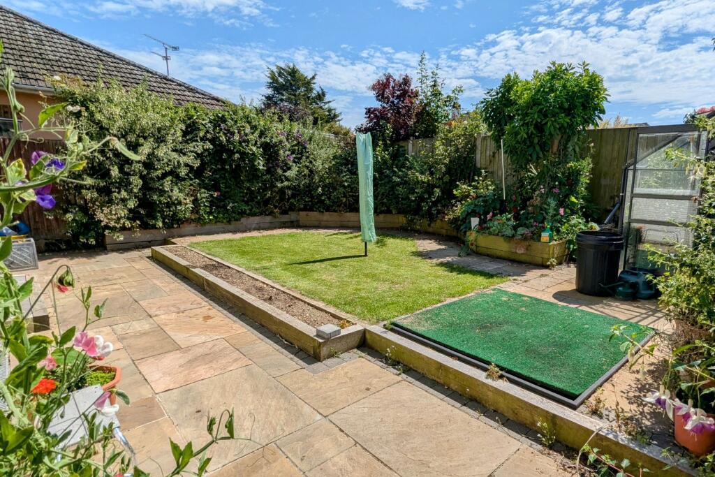 Additional image 12 of Manor Way, Holland-on-Sea