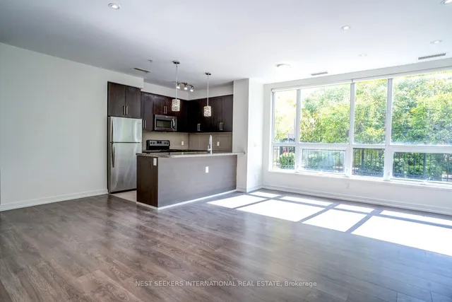 Additional image 5 of 840 Queens Plate Dr Unit 102