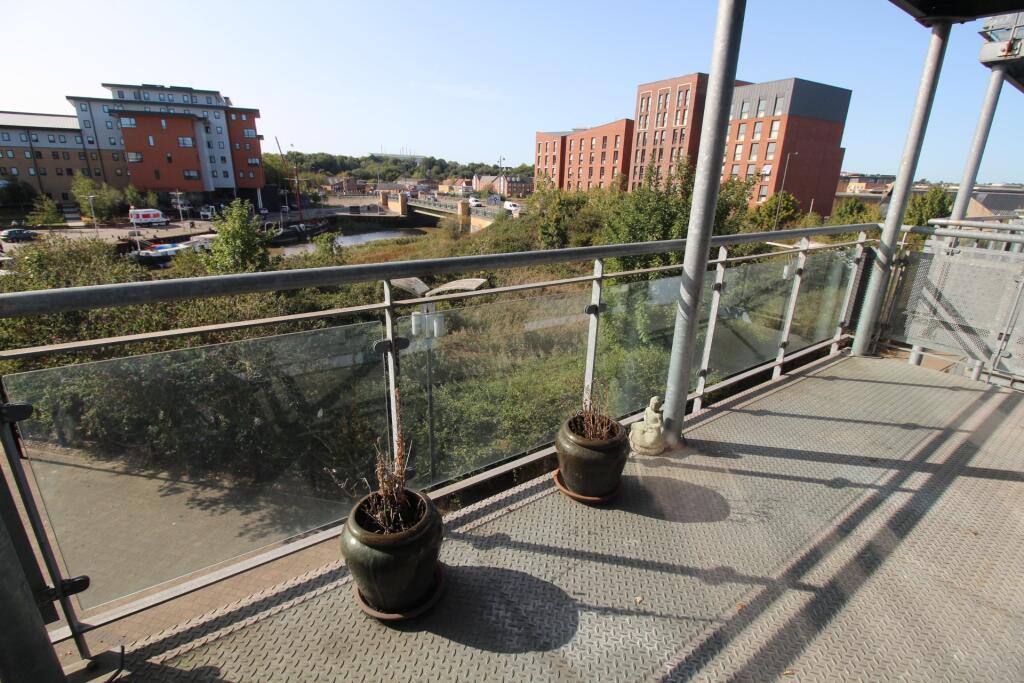 Additional image 8 of Quayside Drive, Hythe, Colchester