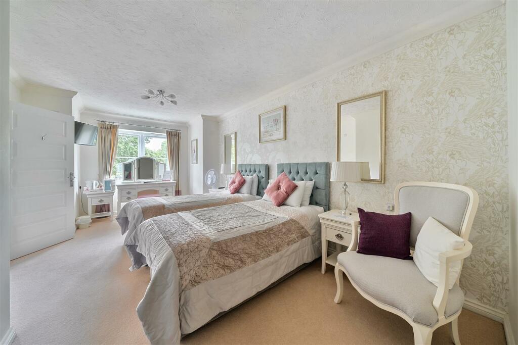 Additional image 3 of Greenacres Lodge, Warlingham