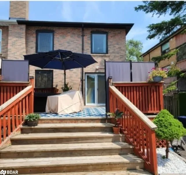 Additional image 35 of 16 Edinborough Crt