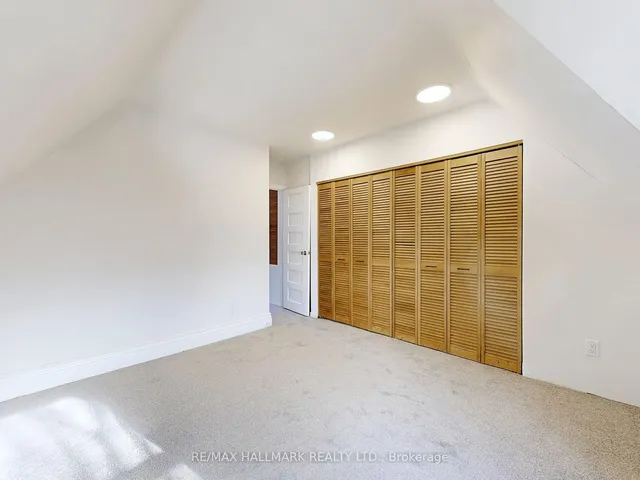 Additional image 33 of 86 Langley Ave