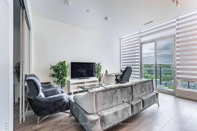 Additional image 16 of 4208 Dundas St Unit 815