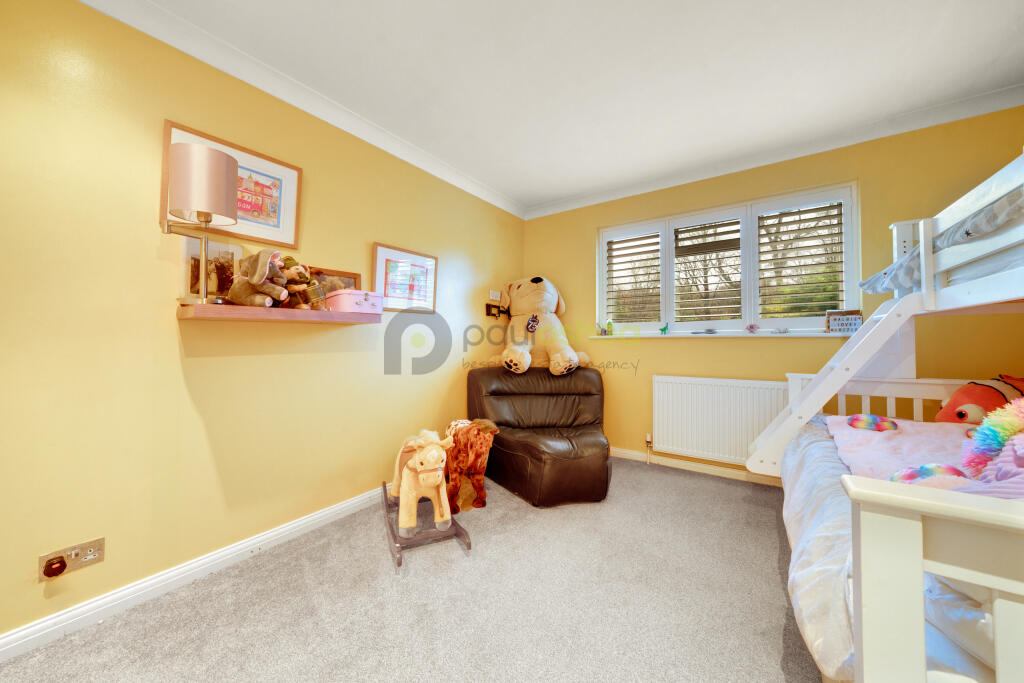 Additional image 13 of Farrers Place, Shirley Hills