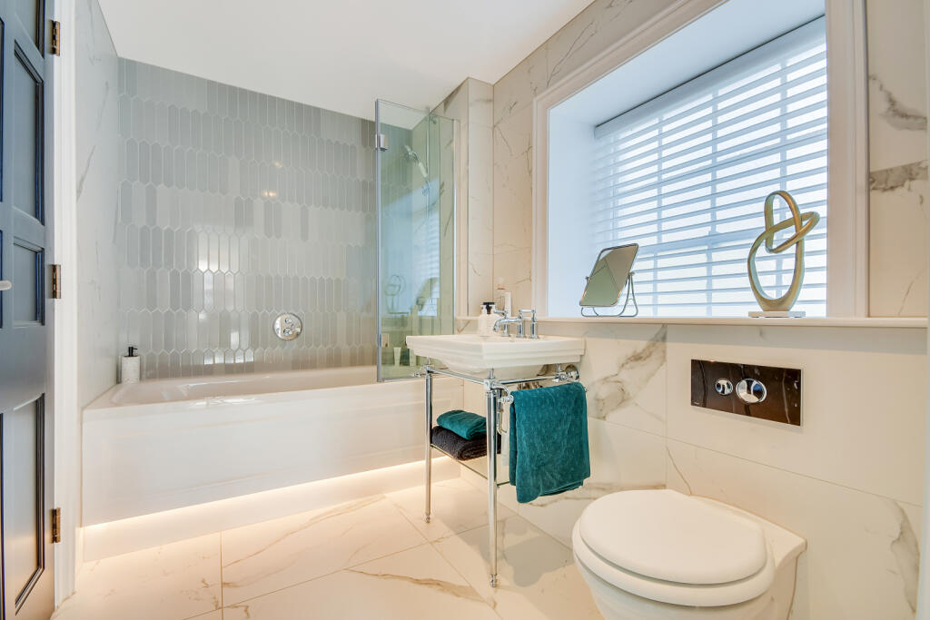 Additional image 10 of 22 Boyles Court, Dark Lane,, CM14