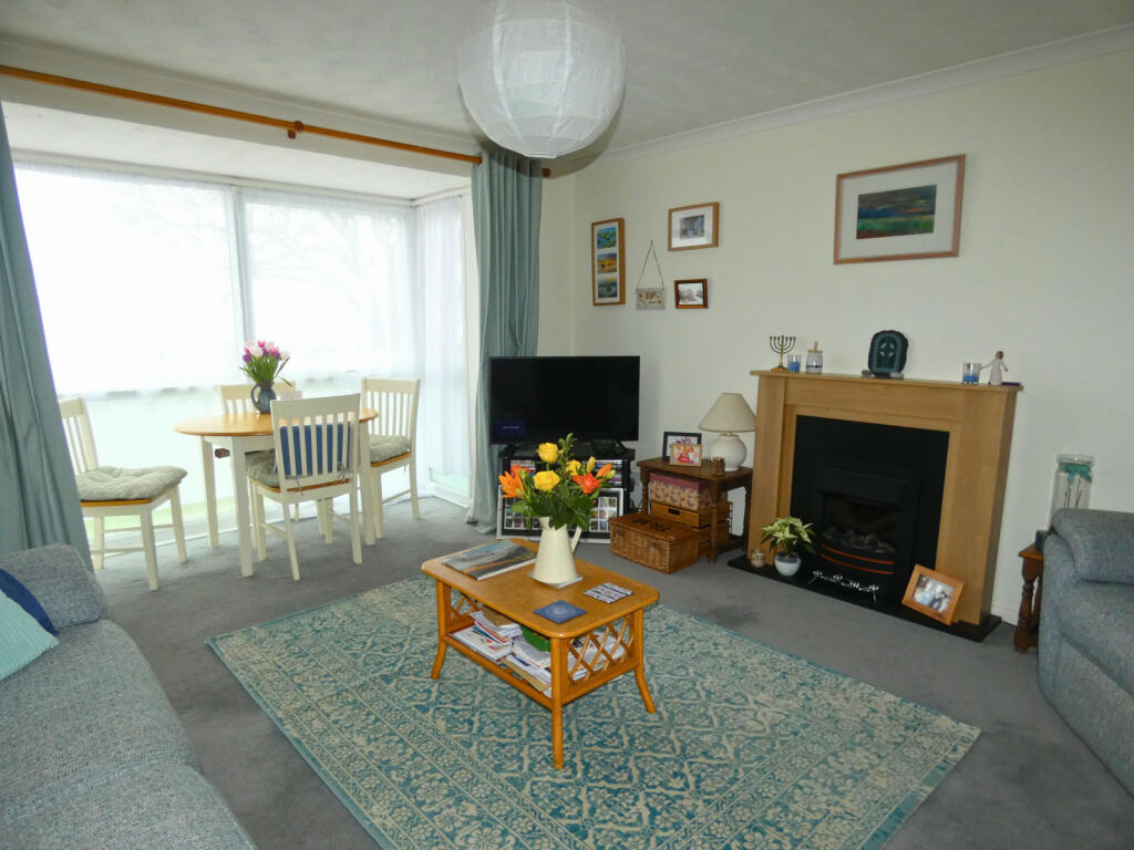 Additional image 3 of Victoria Esplanade, CO5 8DE