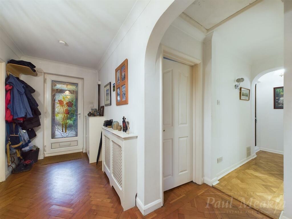 Additional image 10 of Ballards Way, Croydon