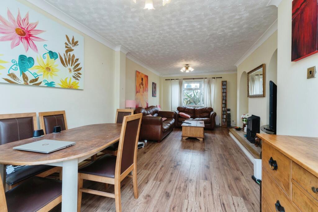 Additional image 16 of Richland Avenue, Coulsdon, CR5