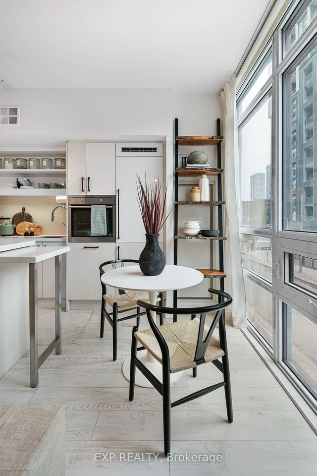 Additional image 10 of 39 Sherbourne St Unit 202