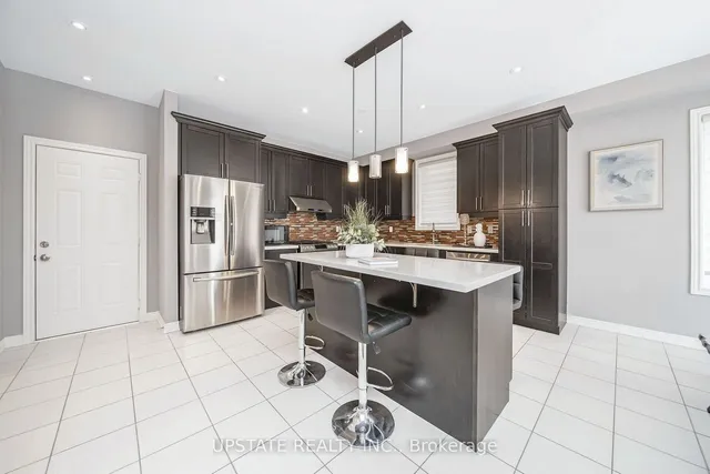 Additional image 8 of 22 Allegro Dr