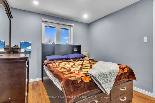 Additional image 24 of 152 Anvil St