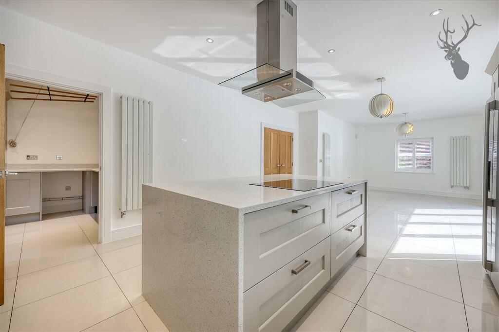 Additional image 9 of Woodside Place, Great Warley, Brentwood