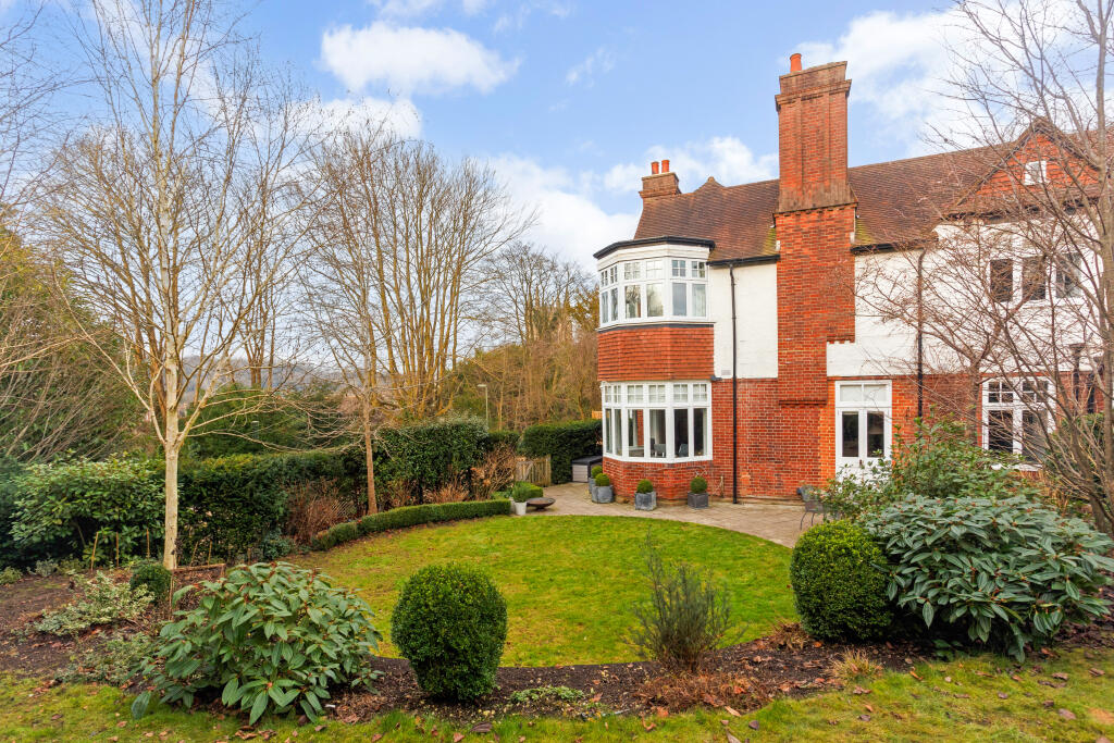 Additional image 34 of Clareville Road, Caterham, CR3