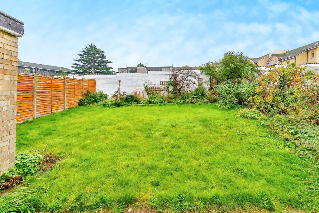 Additional image 17 of Auckland Road, Caterham, Surrey, CR3