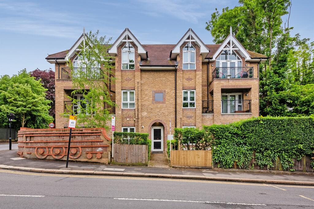 Additional image 21 of Selsdon Road, South Croydon