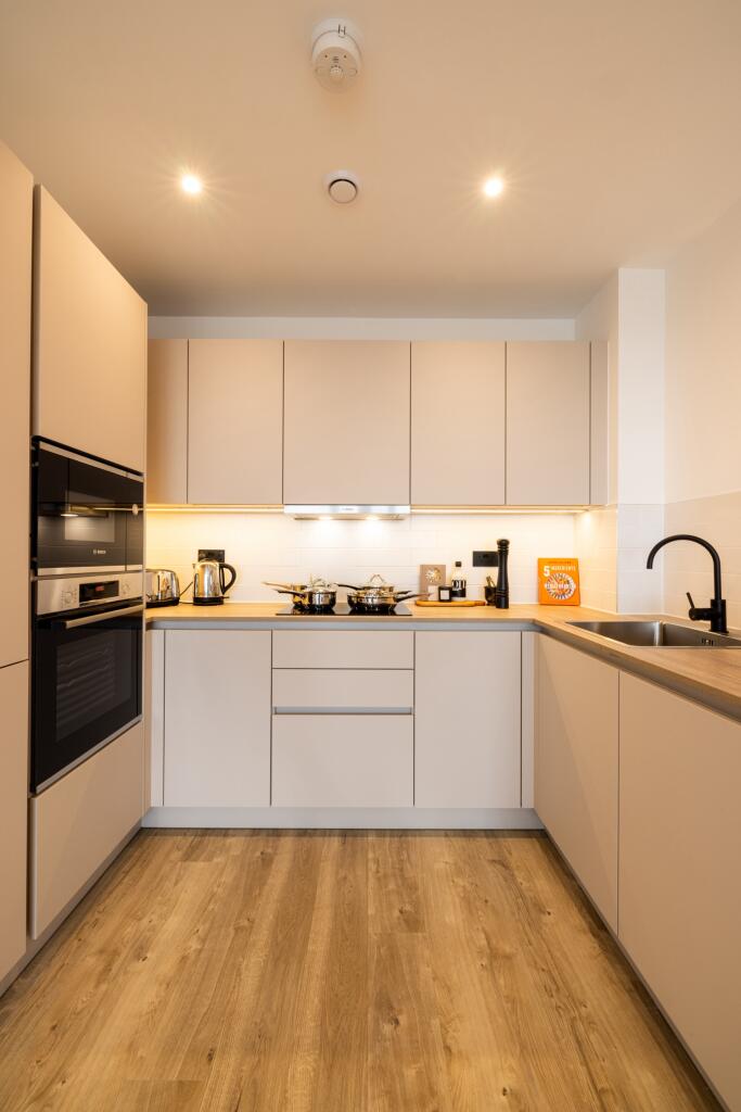 Station Road, Croydon, CR0