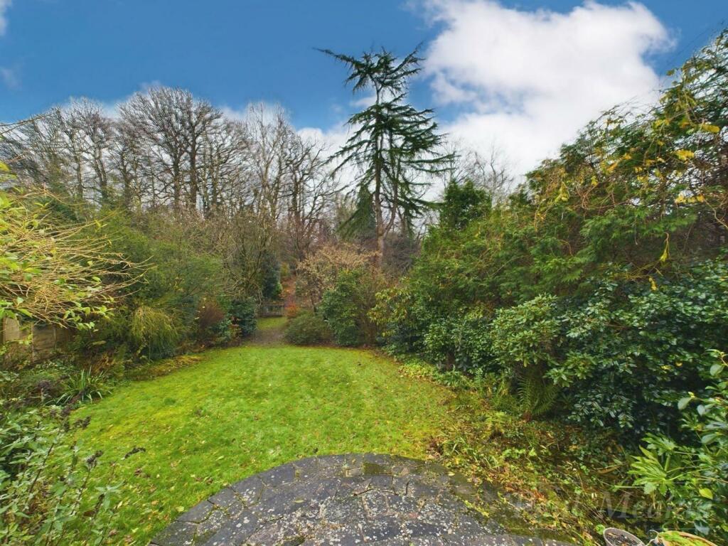 Additional image 12 of Ballards Way, Croydon