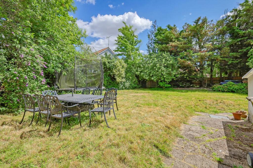 Additional image 19 of Poplar Row, Theydon Bois, Epping