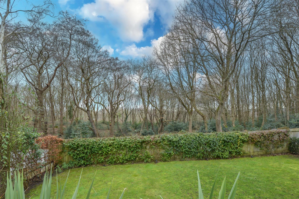 Additional image 30 of Woodside Place, Great Warley, Brentwood