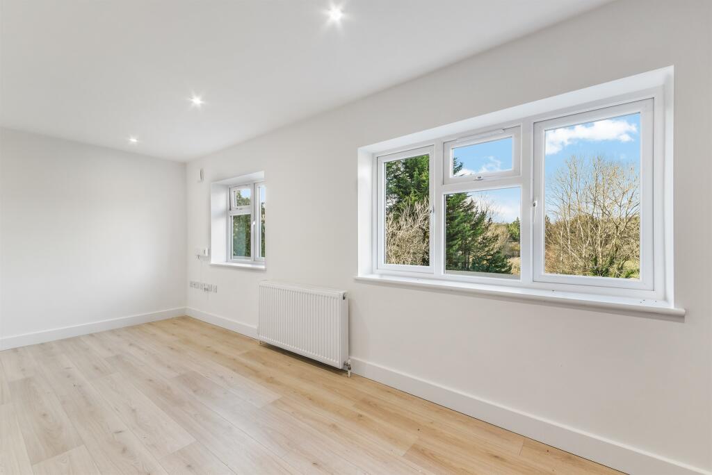 Additional image 5 of Kingswood Way, South Croydon