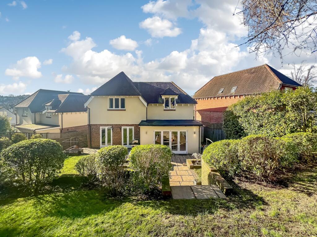 Additional image 5 of Chynham Place, South Croydon, CR2