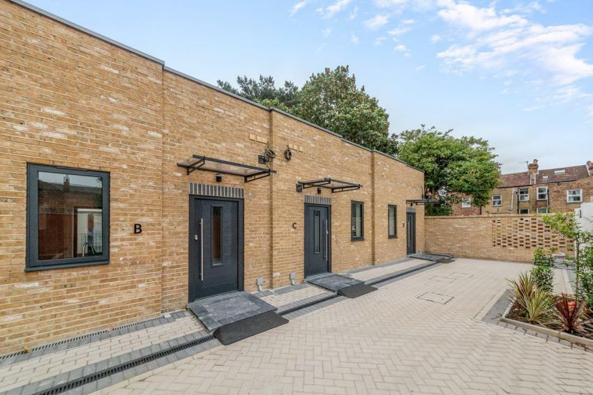 Additional image 10 of 196 Sydenham Road, East Croydon, CR0