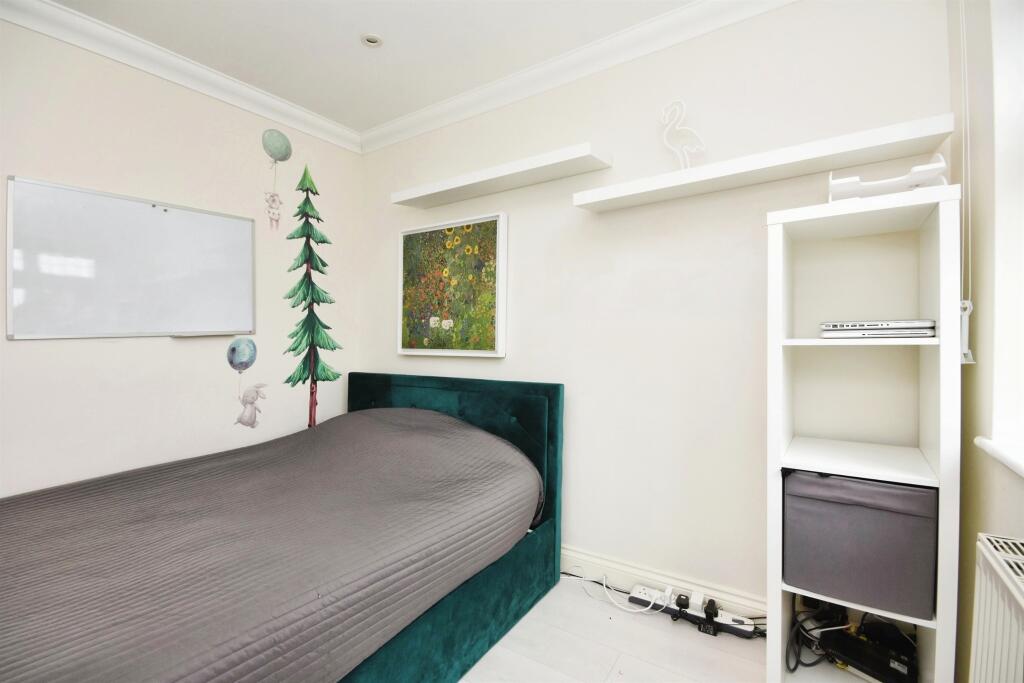 Additional image 15 of Russell Close, Brentwood