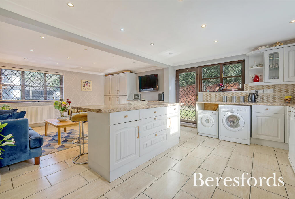 Additional image 3 of Fox Hatch, Kelvedon Hatch, CM15