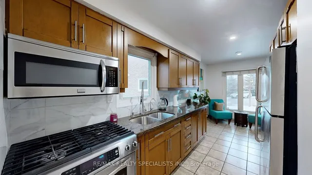 Additional image 12 of 94 Flamingo Cres