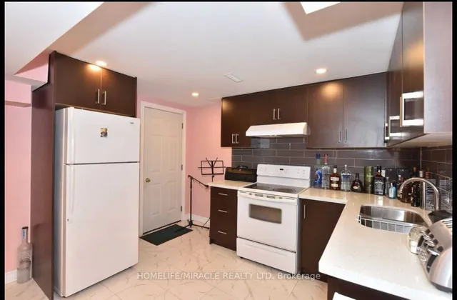 Additional image 13 of 94 Brimley Rd