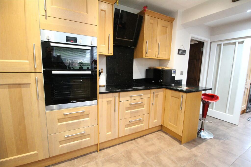 Additional image 16 of Valley Crescent, West Bergholt, Colchester, Essex, CO6