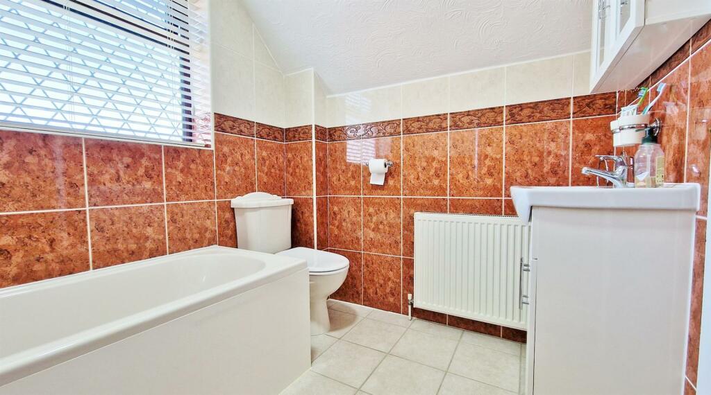 Additional image 21 of Thorns Way, Frinton Homelands