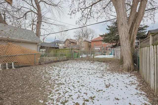 Additional image 30 of 25 Hay Ave