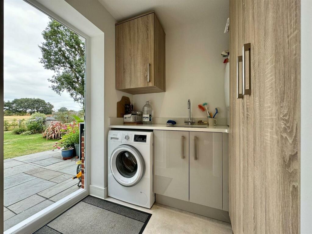 Additional image 16 of Oaklands Stoney Hills, Burnham-On-Crouch