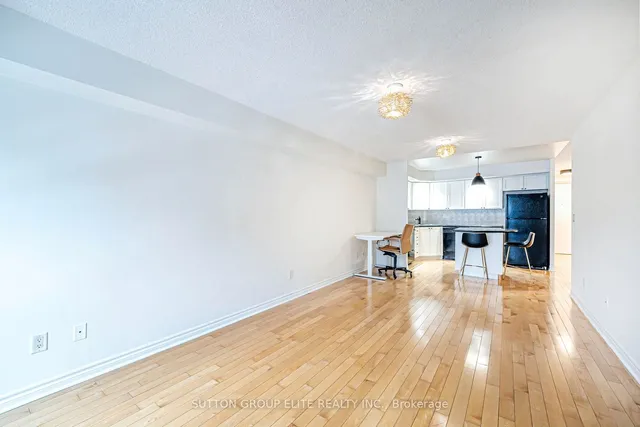 Additional image 12 of 250 Wellington St Unit 636