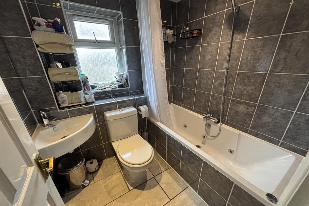 Additional image 8 of Stafford Crescent, Braintree, CM7