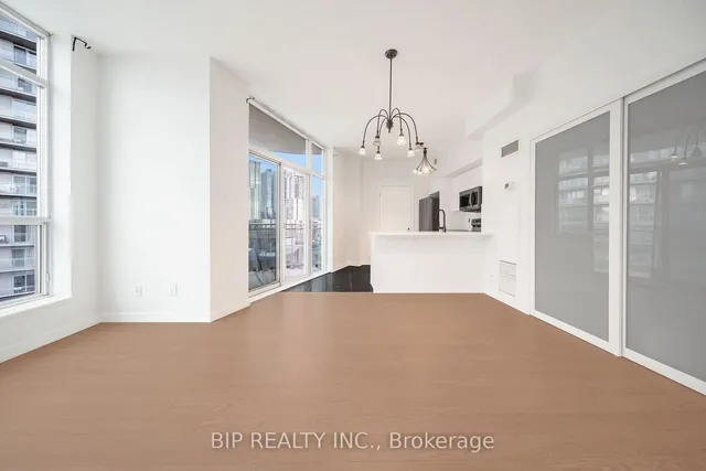 Additional image 13 of 600 Queens Quay Unit SPH16